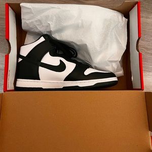 DUNK HIGH 'BLACK WHITE'